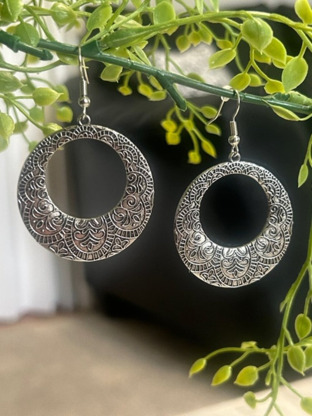 Vintage Boho Antique Silver Tone Engraved Scrollwork Circle Drop Earrings - NWOT